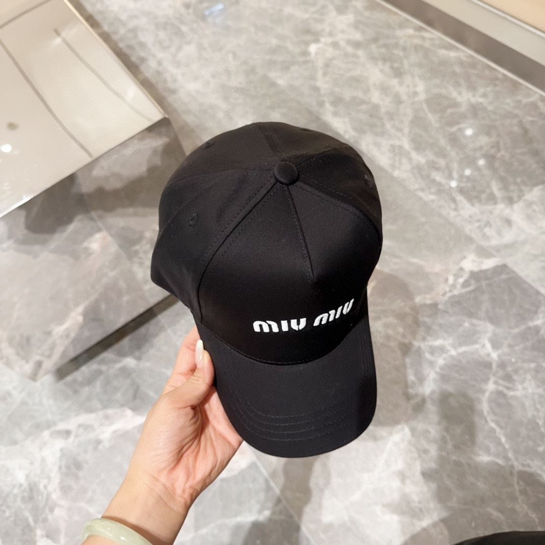 Miu Miu Caps